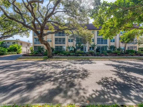 101 PARK BOULEVARD S #302, VENICE, FL 34285