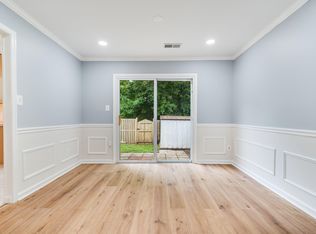 9302 Humphries Dr, Burke, VA 22015