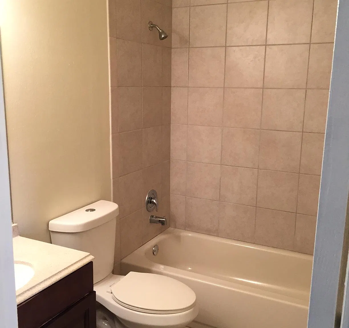 1777 NW 94th Ave — Photo 2