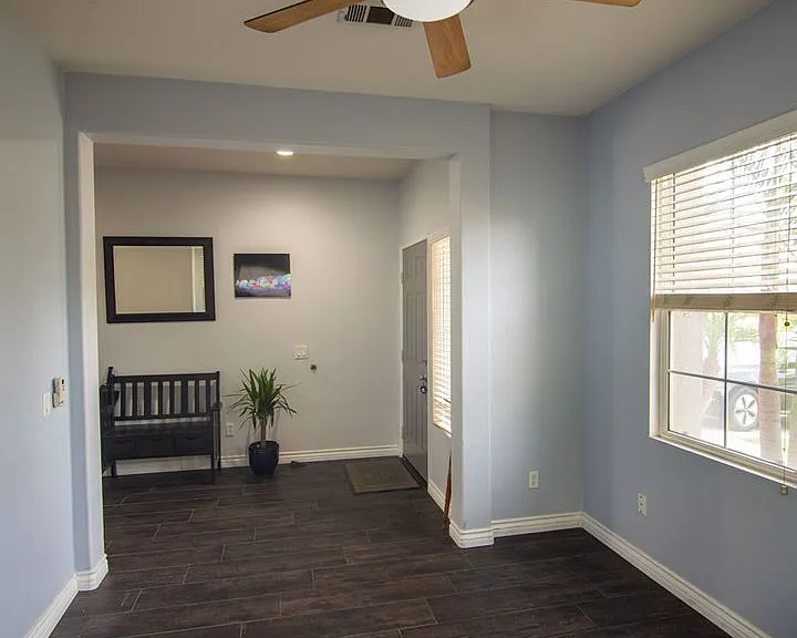 13411 Hawthorn Ave — Photo 16