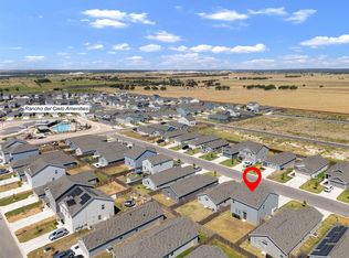 333 Cowpoke Dr, Jarrell, TX 76537