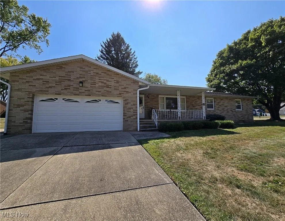 13312 Dawn Ave NW photo 1