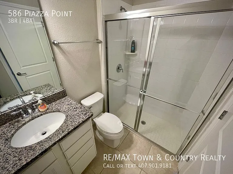 586 Piazza Point — Photo 19