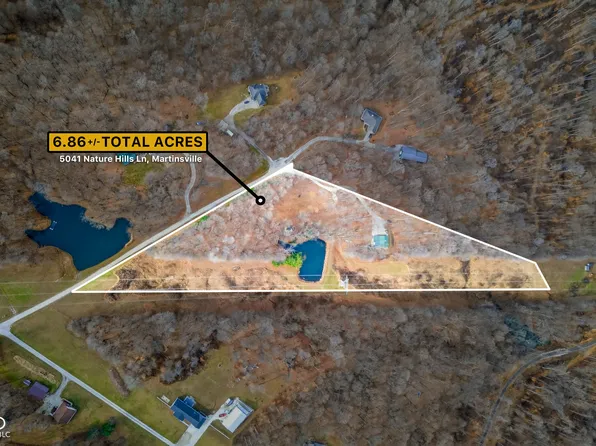 5041 N Nature Hills Ln, Martinsville, IN 46151