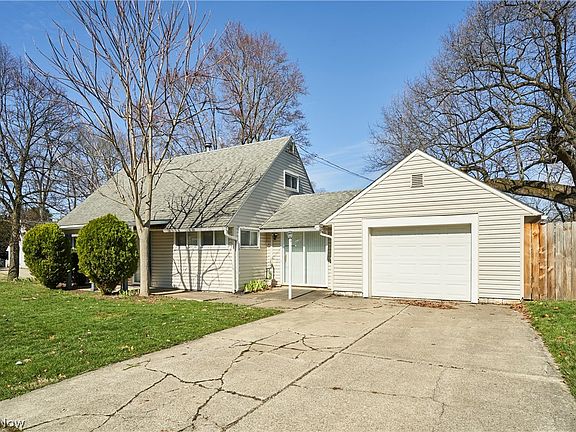 2nd image of 1011 Cooper Dr
