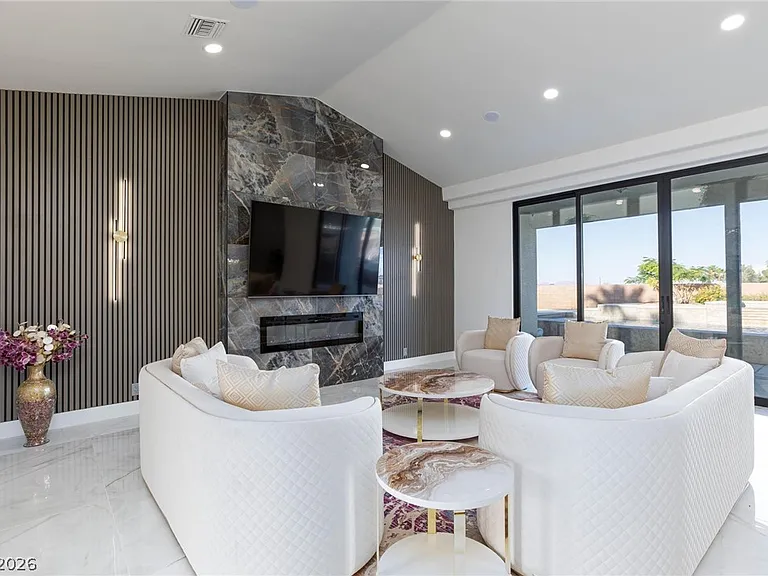 6525 Ponderosa Way — Photo 9