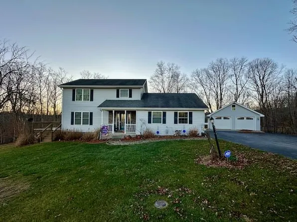 185 Hare Ct, Bluefield, WV 24701
