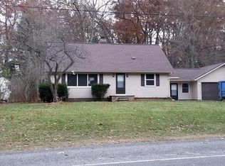 912 N Mill Iron Rd, Muskegon, MI 49442