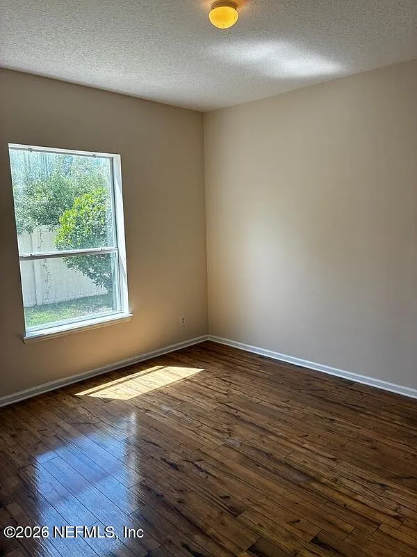 2 bed, 2.0 bath, 1439 sqft, $1,500 — Photo 4