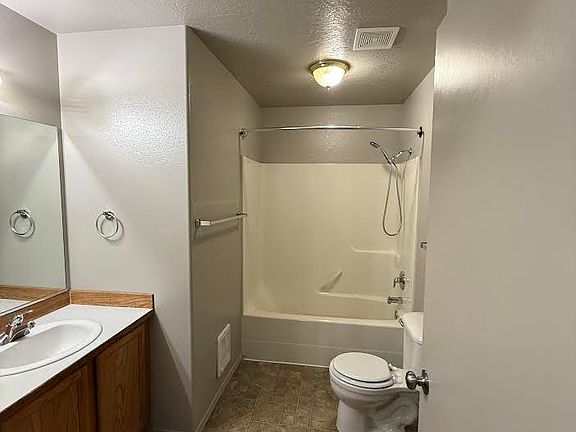 5th image of 1611 E Coeur D Alene Ave