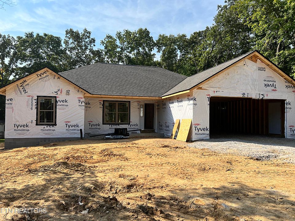 1st image of 143 Beachwood Dr