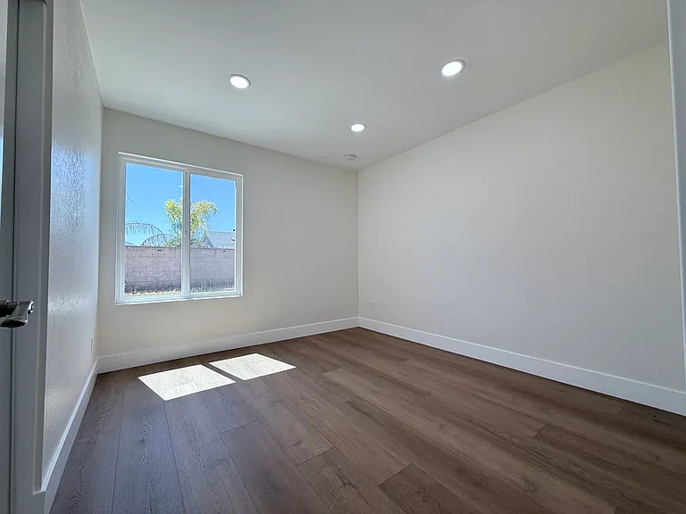 12650 Cypress Ave — Photo 13