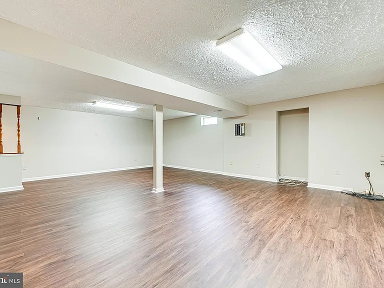 3381 Monarch Ln — Photo 48