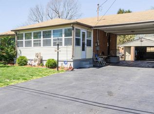 3613 Freedom Way, Louisville, KY 40229