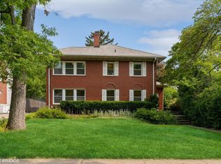 155 Roger Williams Ave, Highland Park, IL 60035