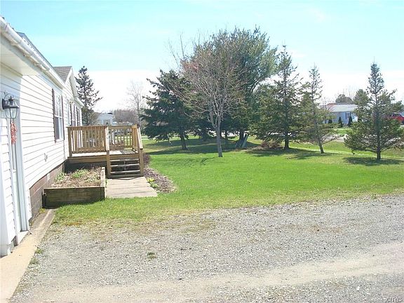 2nd image of 36862 Sprucedale Dr