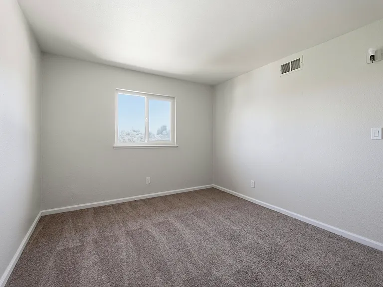 5943 Mack Rd — Photo 25