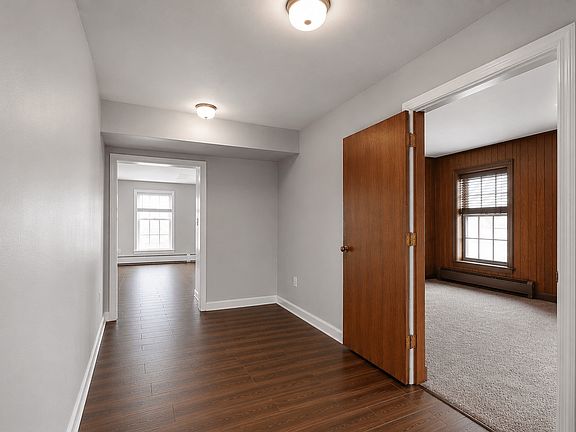 5th image of 400 N Webb Ave #1