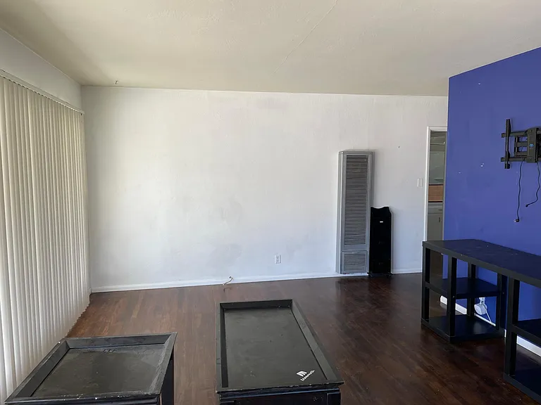 2325 Stearnlee Ave — Photo 4