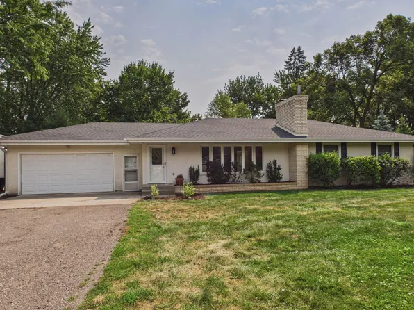 3287 Lake Elmo Ave N, Lake Elmo, MN 55042
