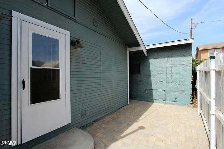 730 E Pleasant St — Photo 10