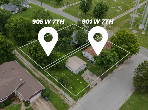 901 W 7th St, Chanute, KS 66720