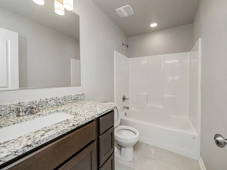 517 Fallbrook Dr — Photo 47