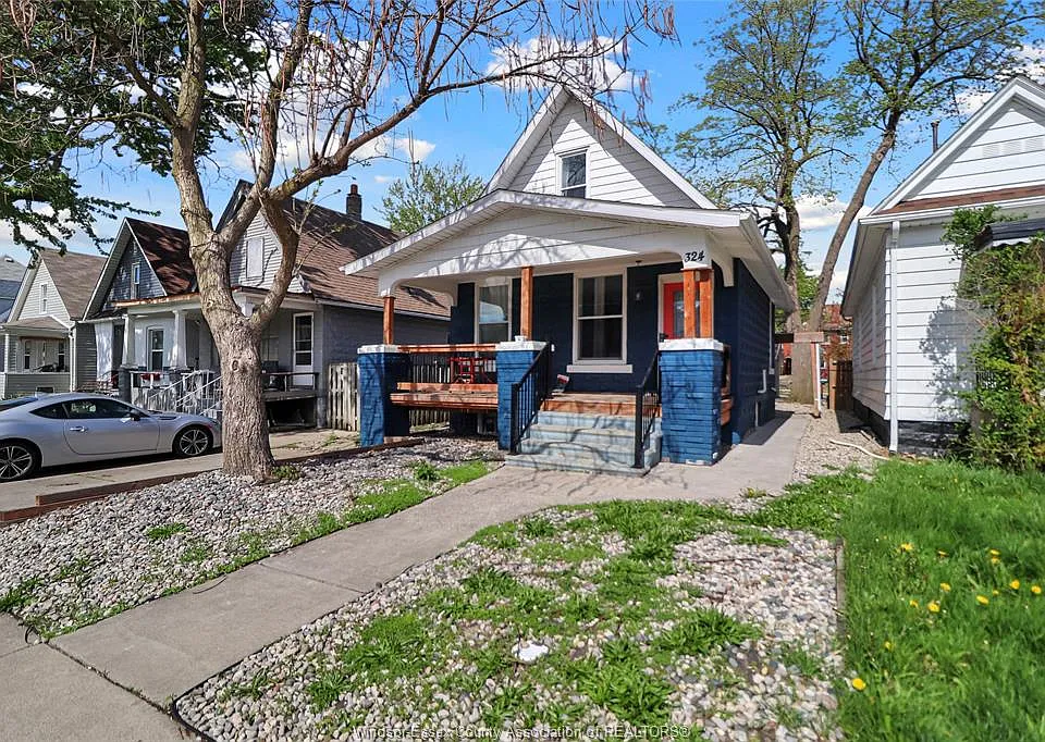 324 Pierre Ave #LOWER