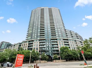 231 Fort York Blvd #329, Toronto, ON M5V 1B2