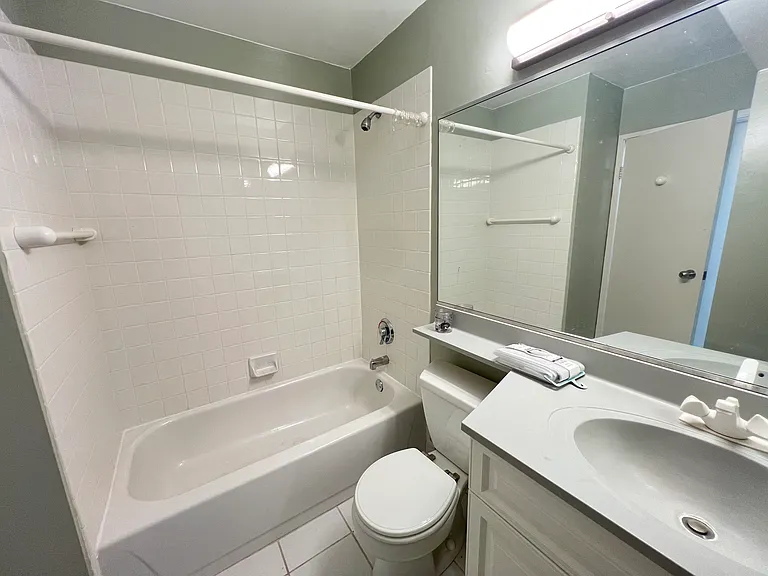 3660 N Lake Shore Dr #1912 — Photo 15