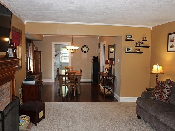 5th image of 20374 Westover Ave