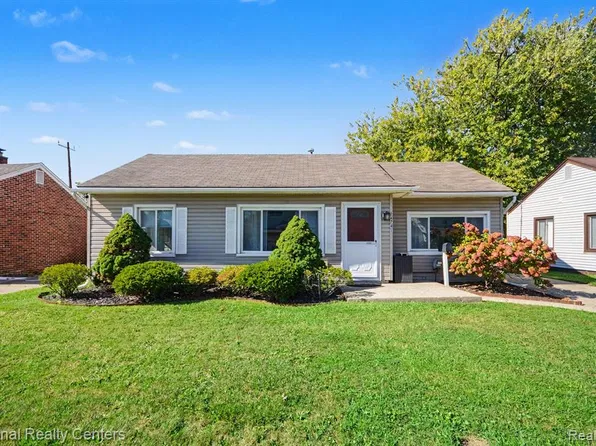 26741 Clancy St, Roseville, MI 48066