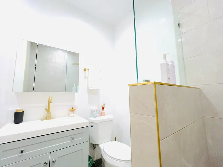 14954 Sherman Way #202 — Photo 20