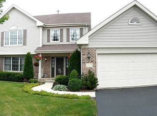 1415 Sandhurst Ln, Rockford, IL 61107