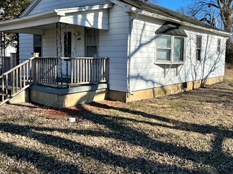 1004 Hampton Ave — Photo 8