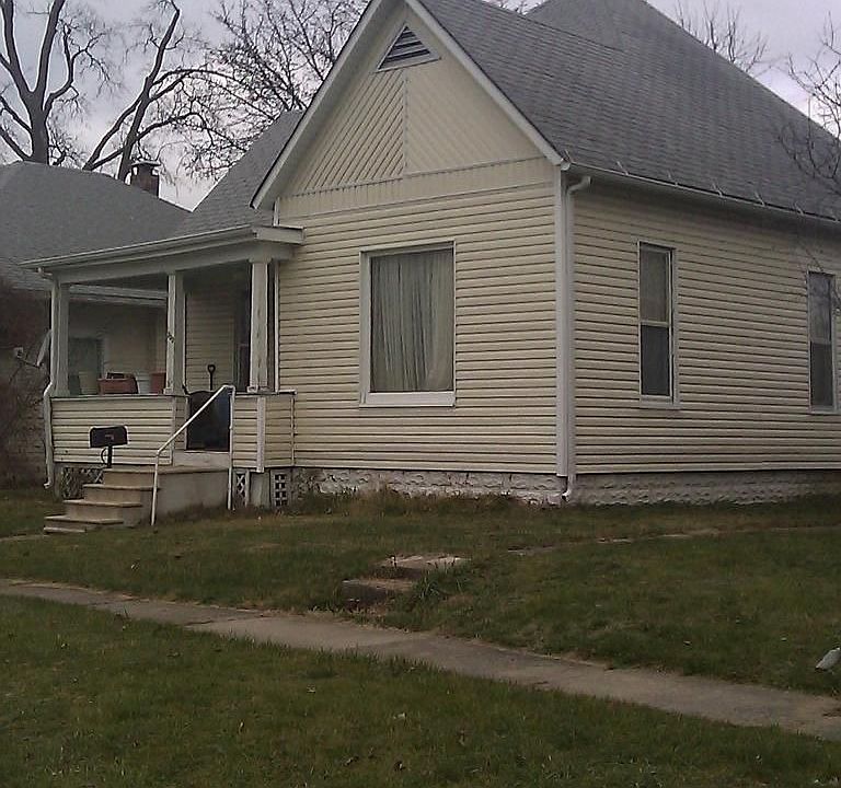 1st image of 709 E Pierce St