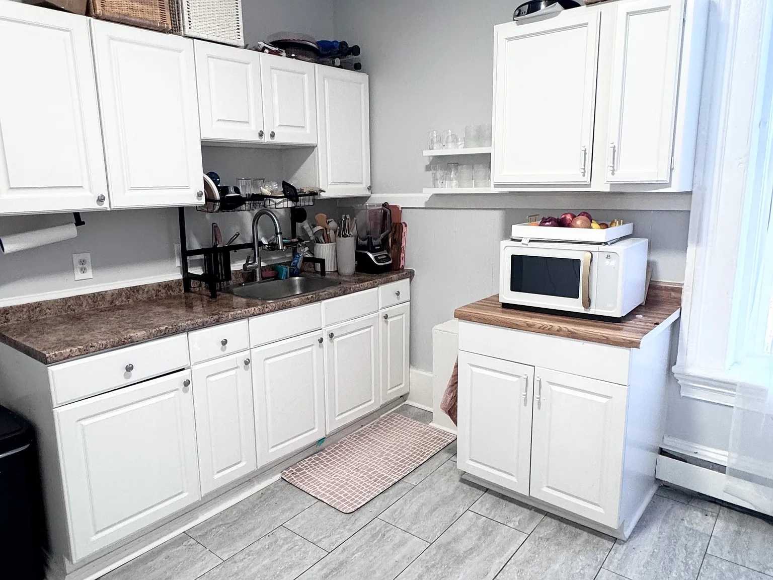 3 bed, $2,000 — Photo 2