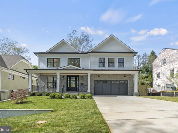 6004 Benalder Dr, Bethesda, MD 20816