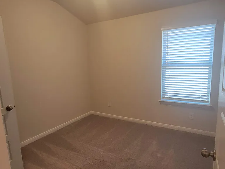1231 Meyers Mdw — Photo 33