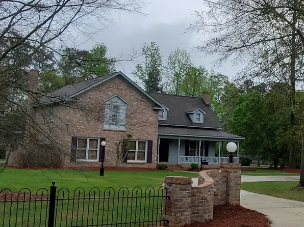 636 Briarwood Dr, Columbia, MS 39429