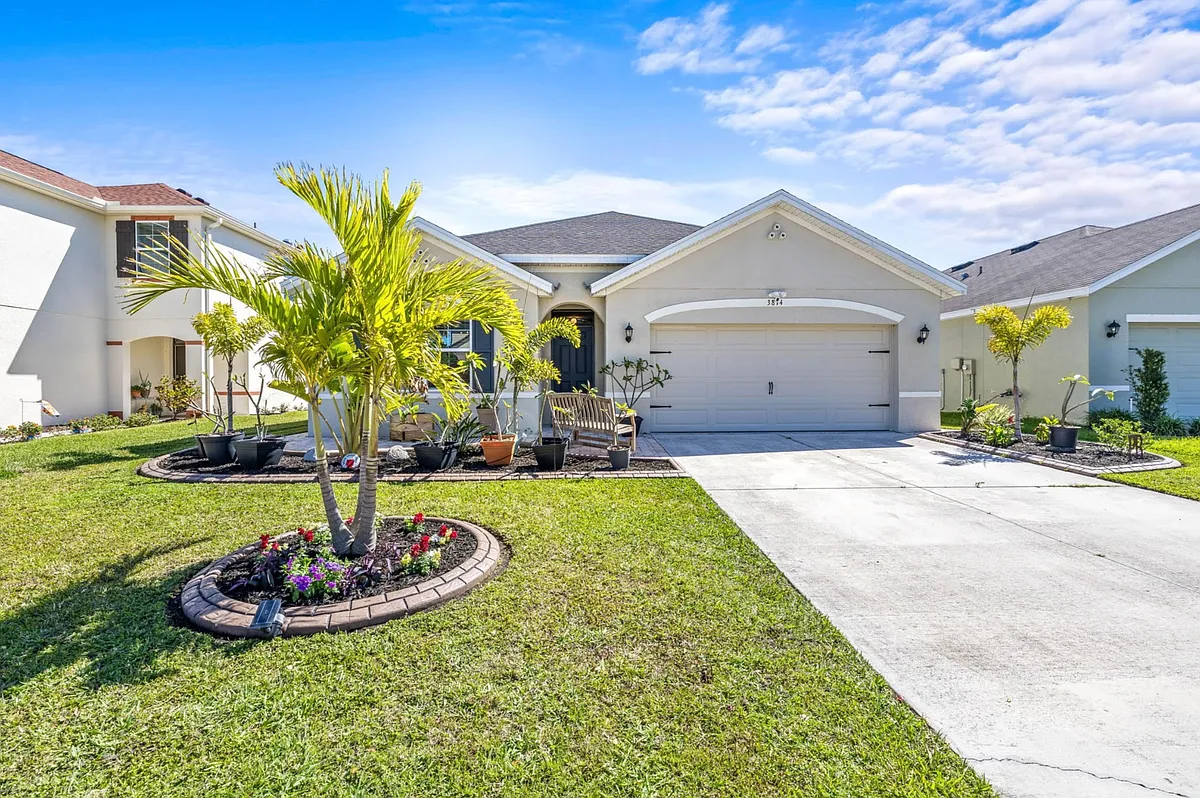 Building Photo - 3814 Willow Walk Dr