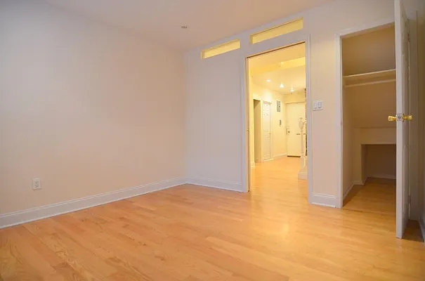 Rented by MNS | media 20