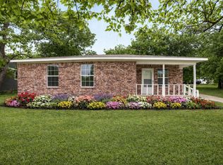 808 Park St, Commerce, TX 75428