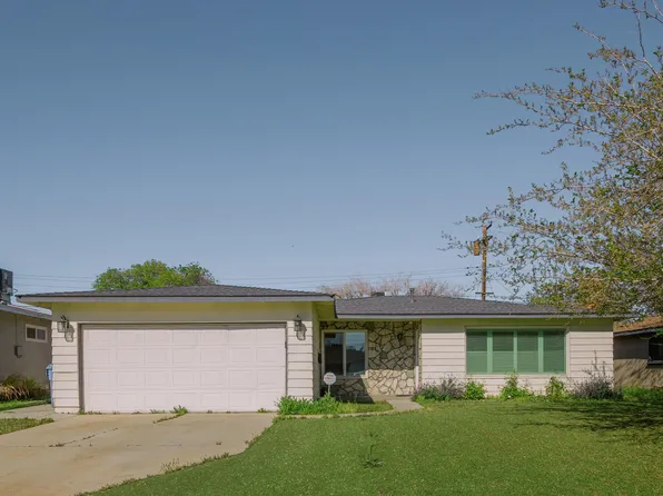 44031 Fern Ave, Lancaster, CA 93534