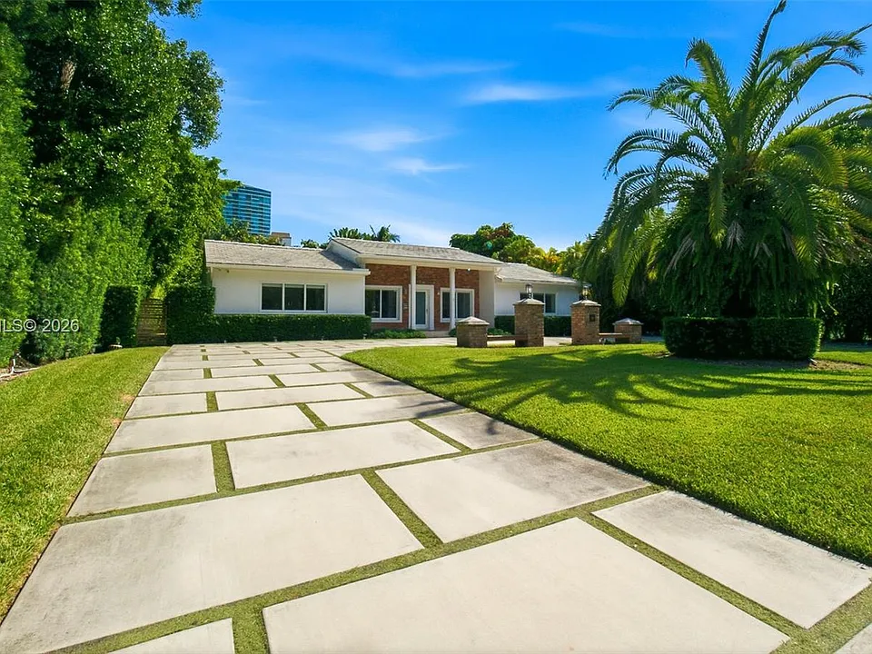 530 Sabal Palm Rd