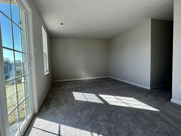 67 Hewstone Ct — Photo 3
