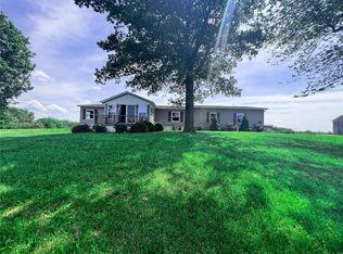 5332 Foxtail Rd, Chester, IL 62233