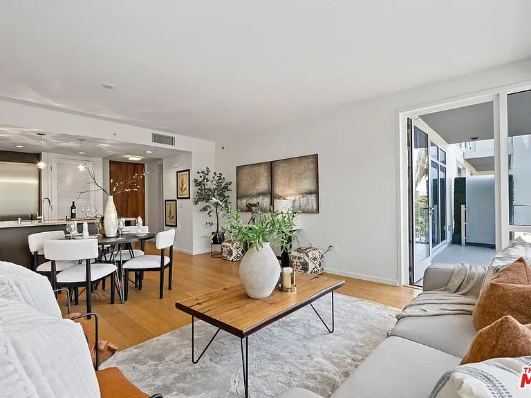 1705 Ocean Ave #206 — Photo 5