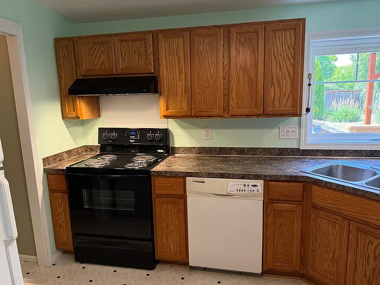 192 Deadmond Ferry Rd — Photo 10