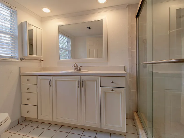 1667 Mizell Ave — Photo 13